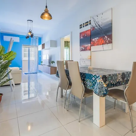 Διαμέρισμα Holiday House Gzira
